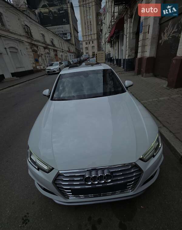 Седан Audi A4 2019 в Харкові