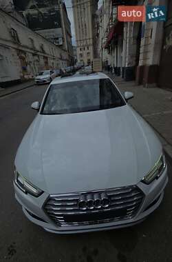 Седан Audi A4 2019 в 