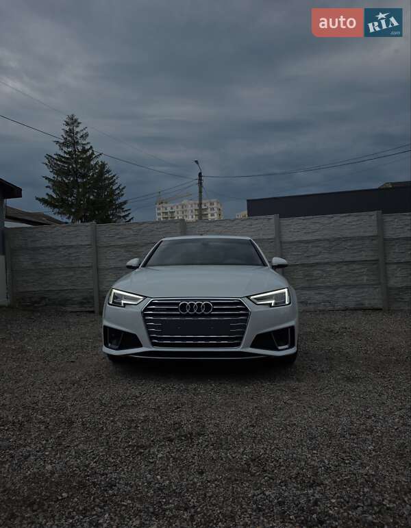 Седан Audi A4 2019 в Харкові