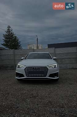 Седан Audi A4 2019 в 