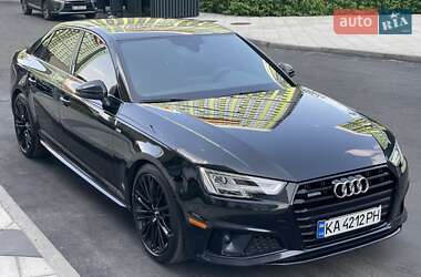 Седан Audi A4 2019 в 