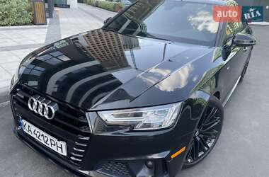 Седан Audi A4 2019 в 