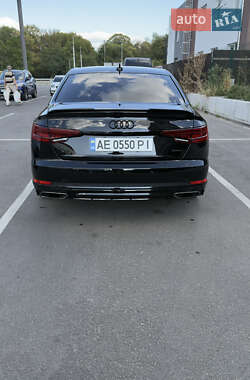 Седан Audi A4 2019 в Дніпрі