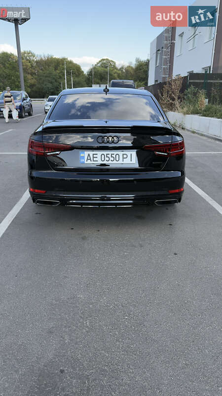 Седан Audi A4 2019 в Днепре