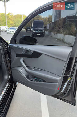 Седан Audi A4 2019 в Дніпрі