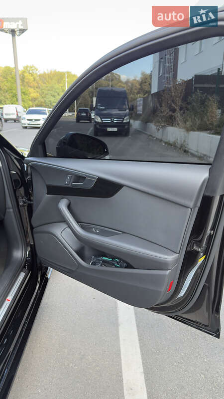 Седан Audi A4 2019 в Днепре