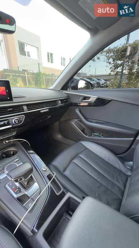 Седан Audi A4 2019 в Днепре