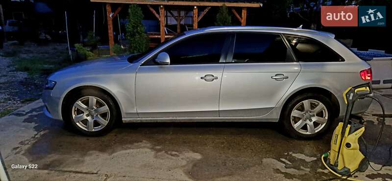 Универсал Audi A4 2011 в Берегово