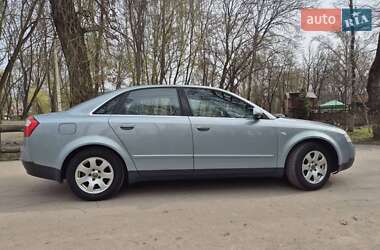 Седан Audi A4 2001 в 