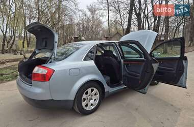 Седан Audi A4 2001 в 