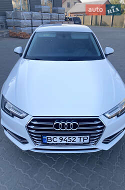 Седан Audi A4 2016 в 