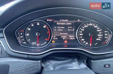 Седан Audi A4 2016 в 