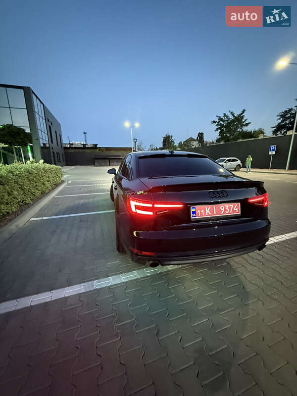 Седан Audi A4 2018 в Киеве