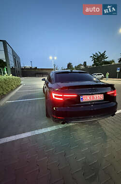 Седан Audi A4 2018 в 