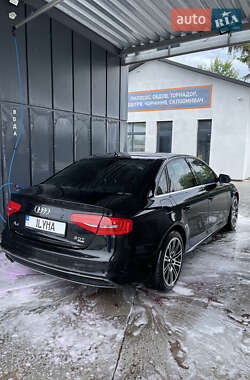 Седан Audi A4 2014 в 