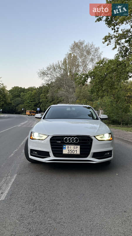 Седан Audi A4 2014 в Полтаве