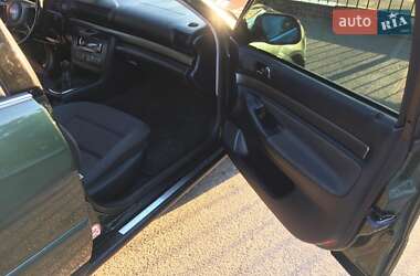 Седан Audi A4 2000 в 