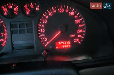 Седан Audi A4 1999 в 
