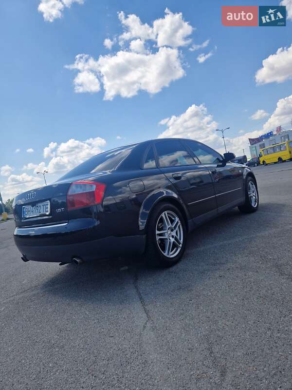 Седан Audi A4 2001 в Черноморске