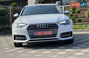 Седан Audi A4 2018 в 