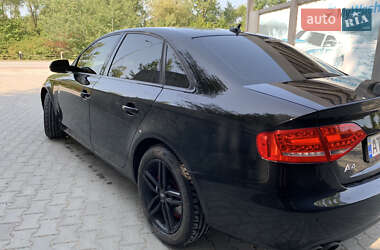 Седан Audi A4 2010 в 