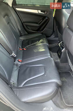 Седан Audi A4 2010 в 