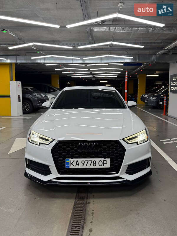 Седан Audi A4 2015 в Києві