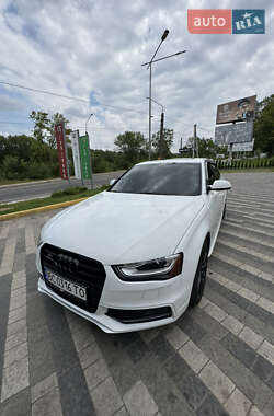 Седан Audi A4 2015 в 