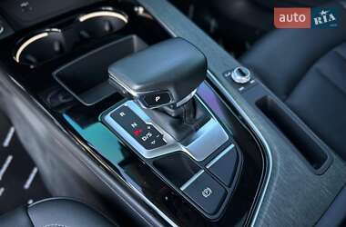 Седан Audi A4 2021 в 