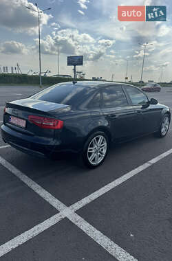 Седан Audi A4 2014 в 