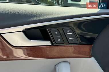 Седан Audi A4 2023 в 