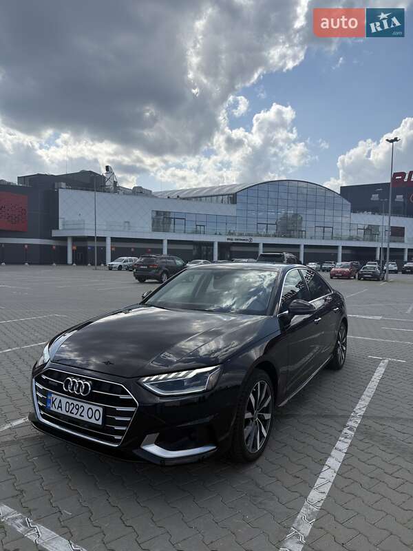 Седан Audi A4 2020 в Киеве
