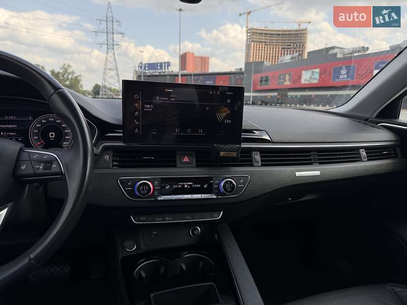 Седан Audi A4 2020 в Киеве