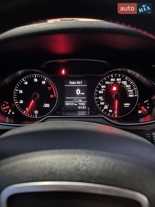 Седан Audi A4 2014 в Киеве