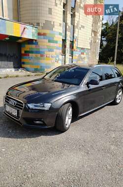 Универсал Audi A4 2015 в 