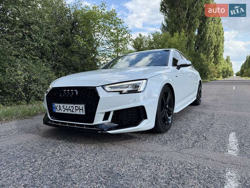 Седан Audi A4 2016 в Киеве