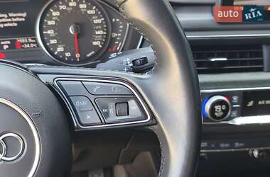 Седан Audi A4 2018 в 