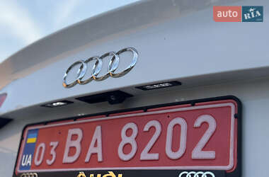 Седан Audi A4 2016 в 
