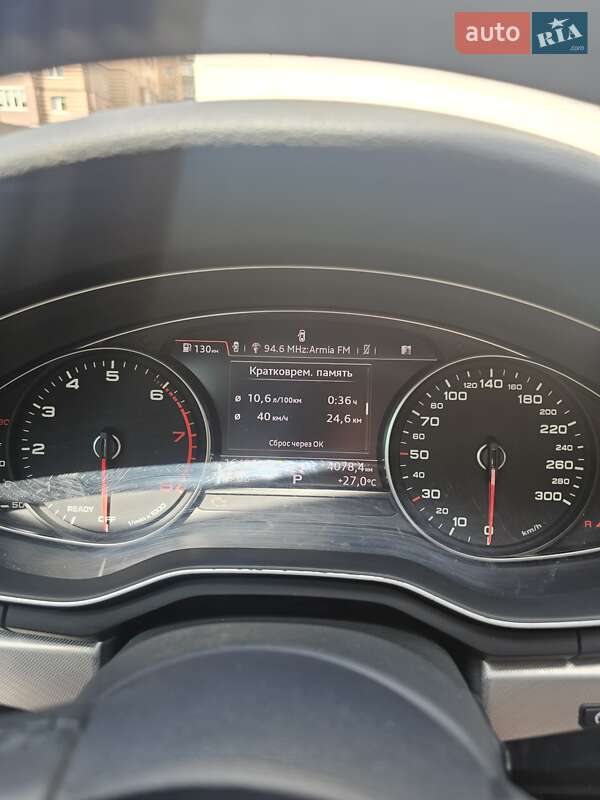 Седан Audi A4 2015 в Киеве