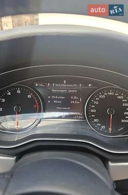 Седан Audi A4 2015 в 