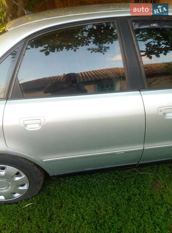 Седан Audi A4 1998 в Ярмолинцах