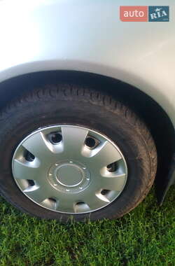 Седан Audi A4 1998 в 