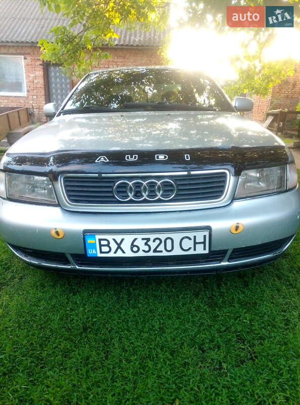 Седан Audi A4 1998 в Ярмолинцах