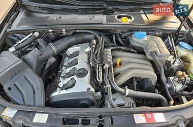 Седан Audi A4 2001 в 