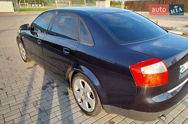 Седан Audi A4 2001 в 