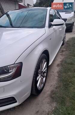 Седан Audi A4 2014 в 