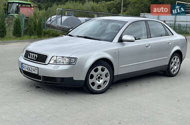 Седан Audi A4 2001 в 