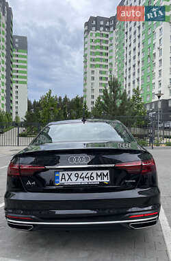 Седан Audi A4 2021 в 
