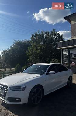 Седан Audi A4 2014 в 