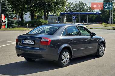 Седан Audi A4 2001 в 
